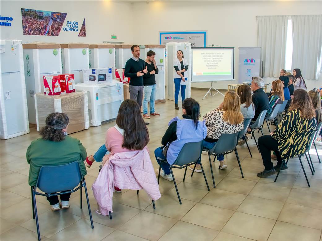 sae entrega de electrodomesticos a escuelas 2