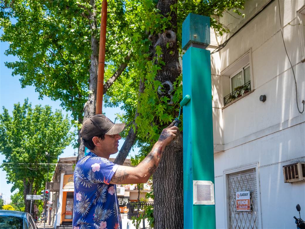 movilidad mantenimiento de postes y refugios transporte publico 3