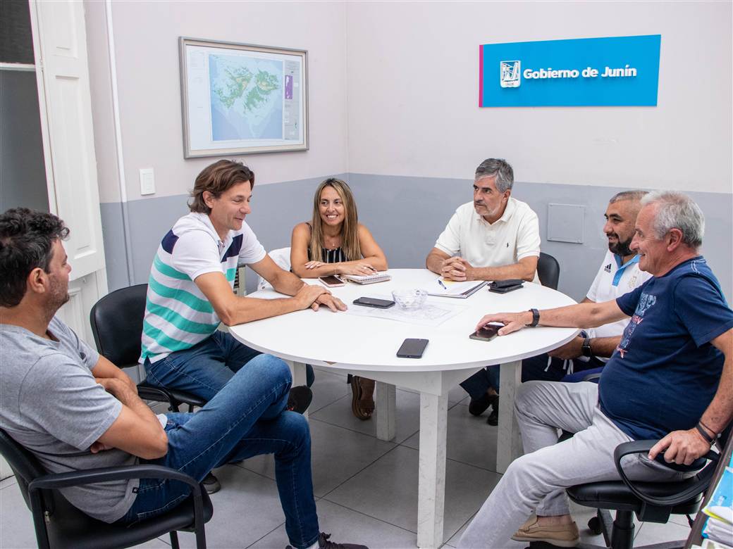 deportes encuentro con deportistas del club nautico 2