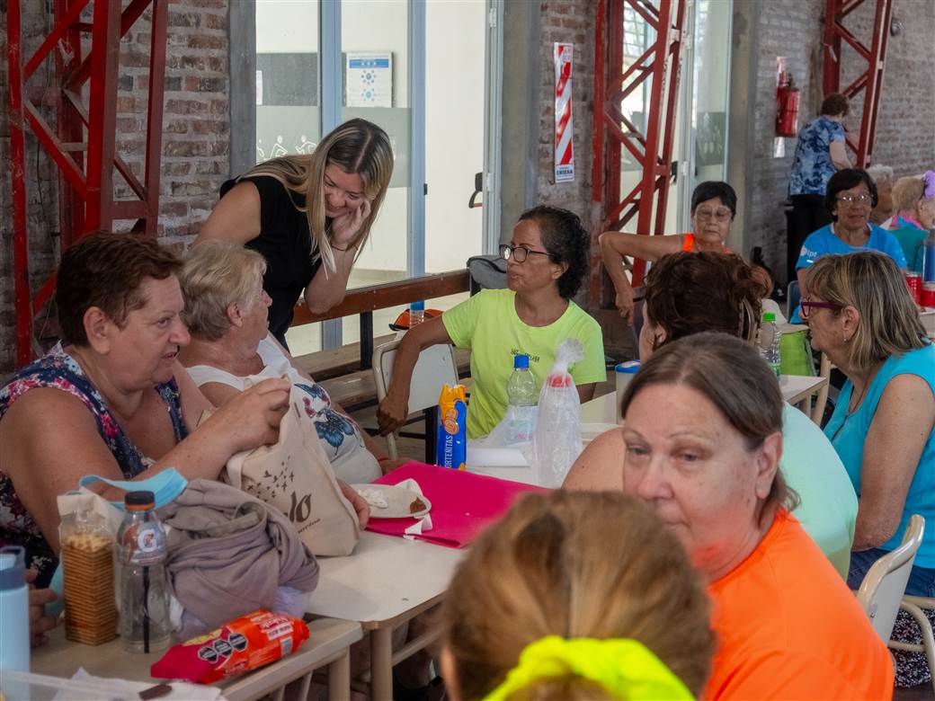 petrecca despedida de ano en colonia de adultos mayores 3