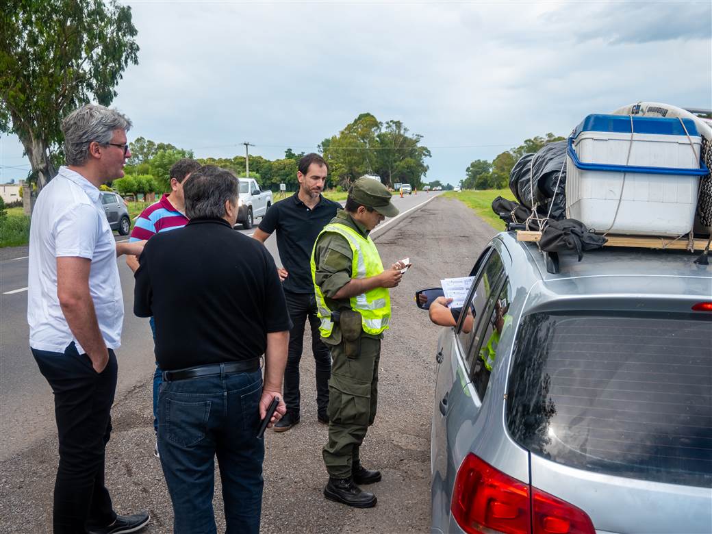 seguridad petrecca en operativos en rutas y barrios 2