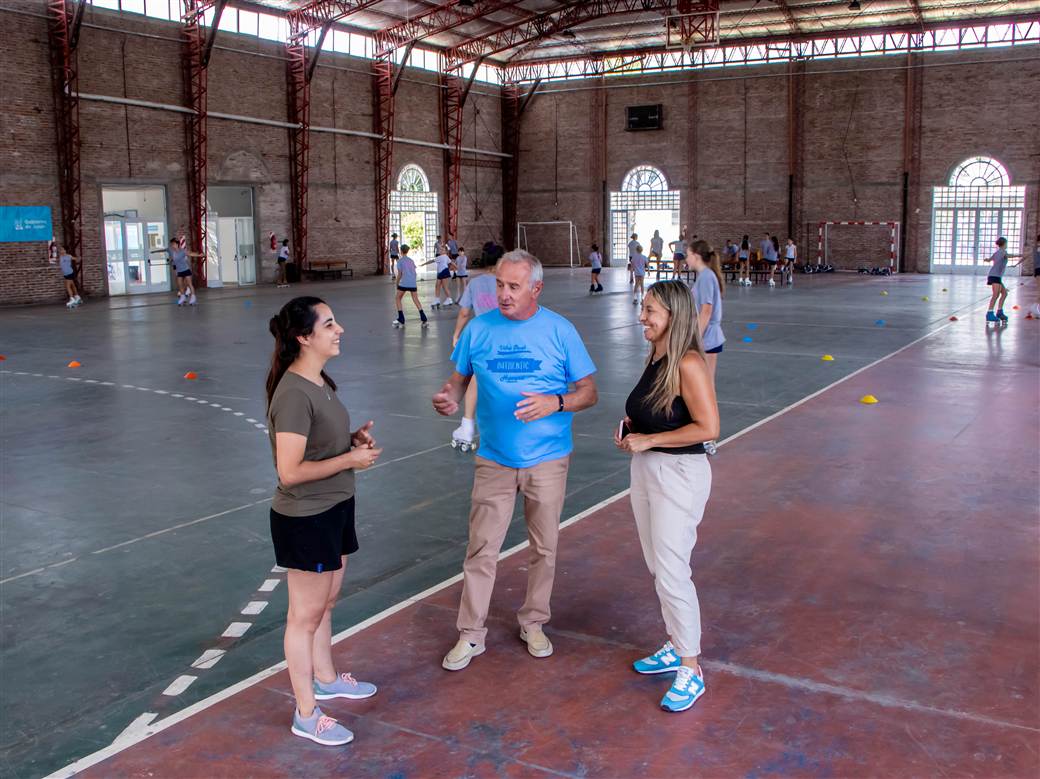 deportes escuela de patin artistico en el complejo 3