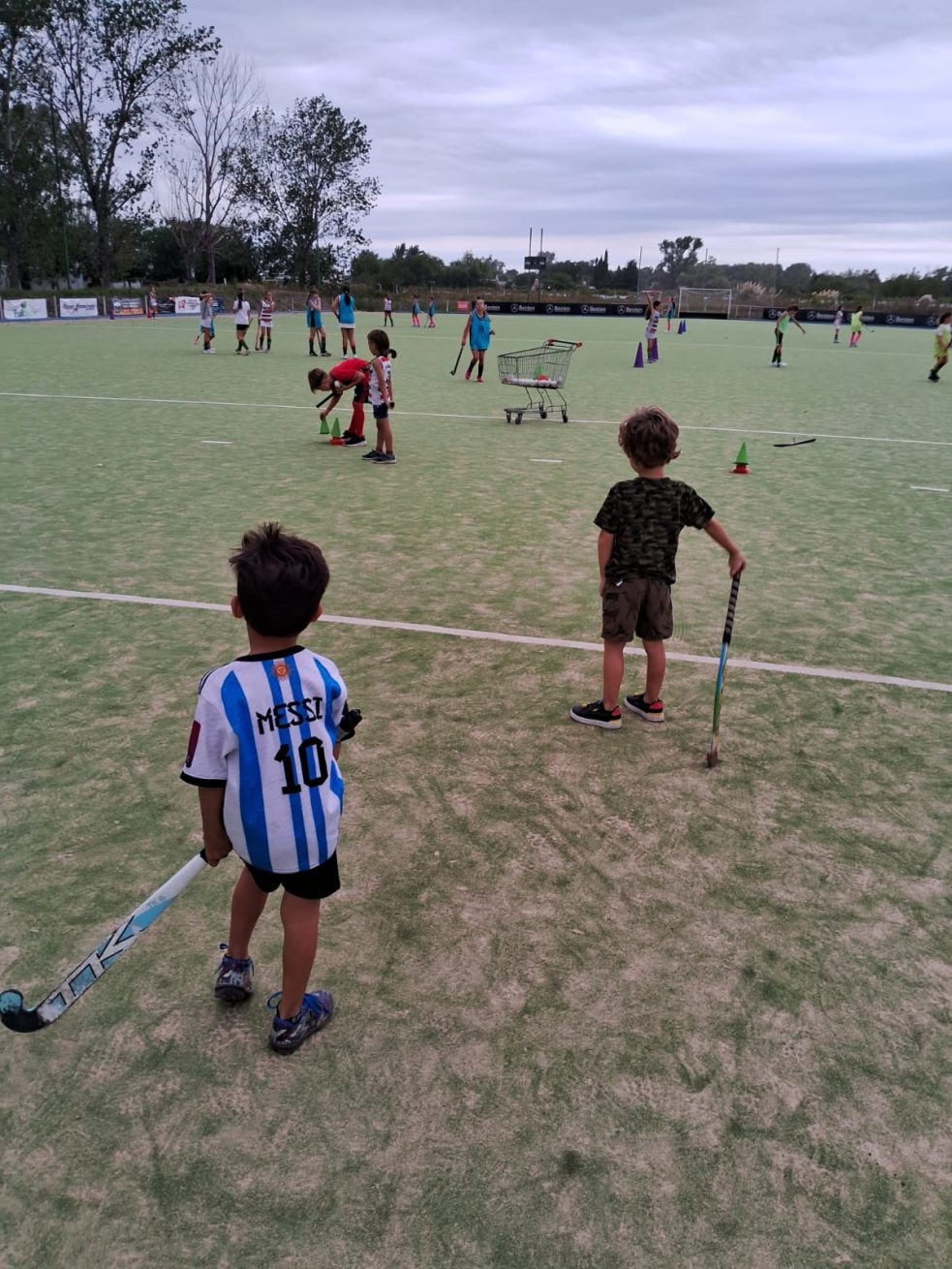 deportes hockey masculino en el club social 1 scaled