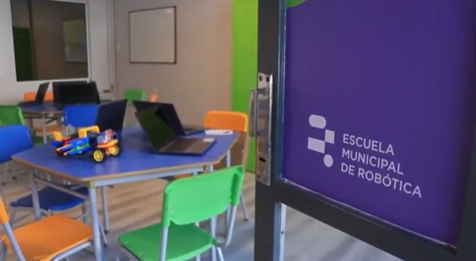 escuela municipal de robotica