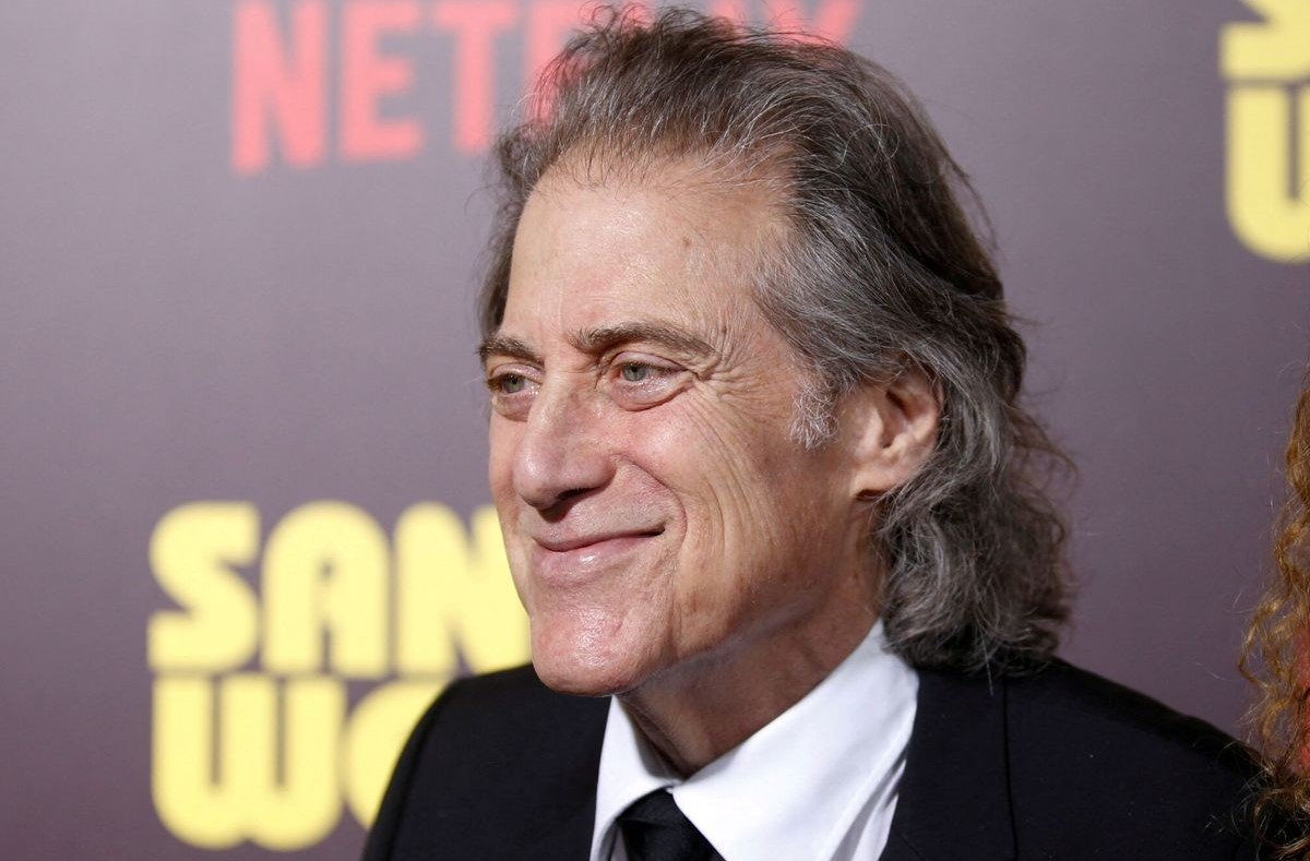 richard lewis