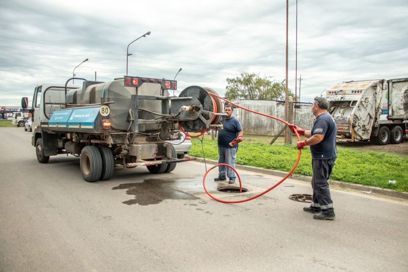 trabajos de limpieza de desagues cordones y recoleccion de monticulos 1 1 scaled