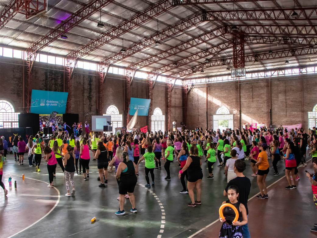 deportes acompanamiento a evento de zumba 2