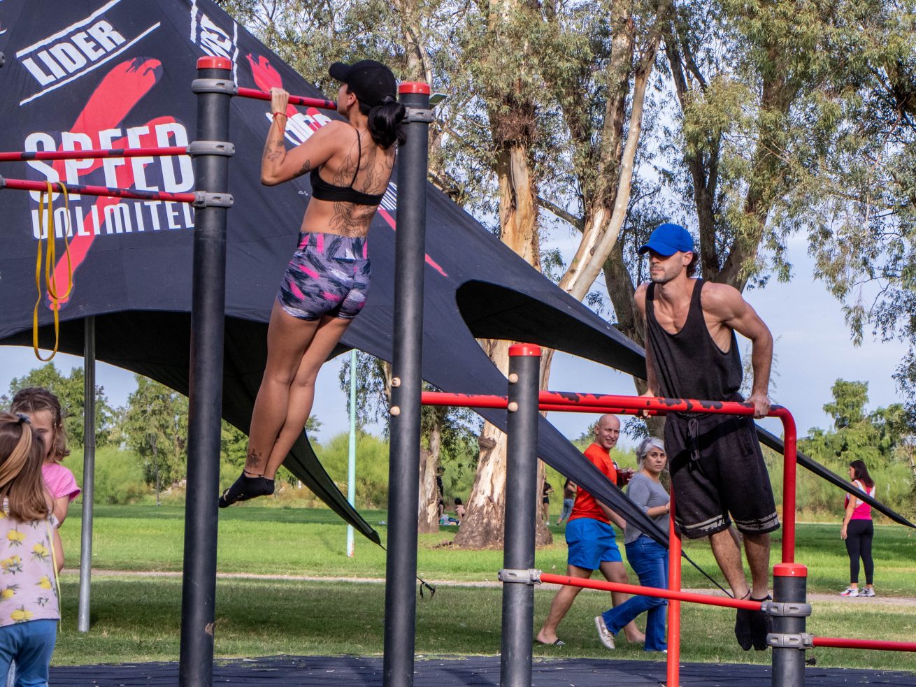 deportes calistenia en el parque borchex 2 scaled