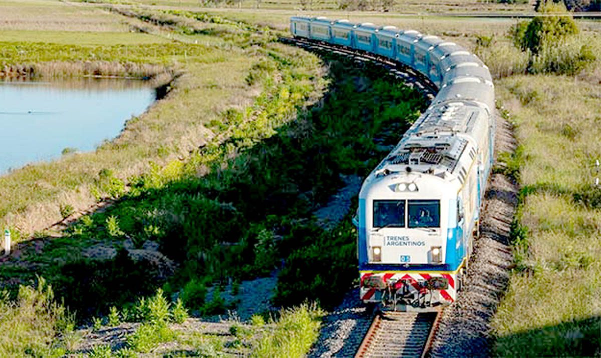 tren de larga distncia