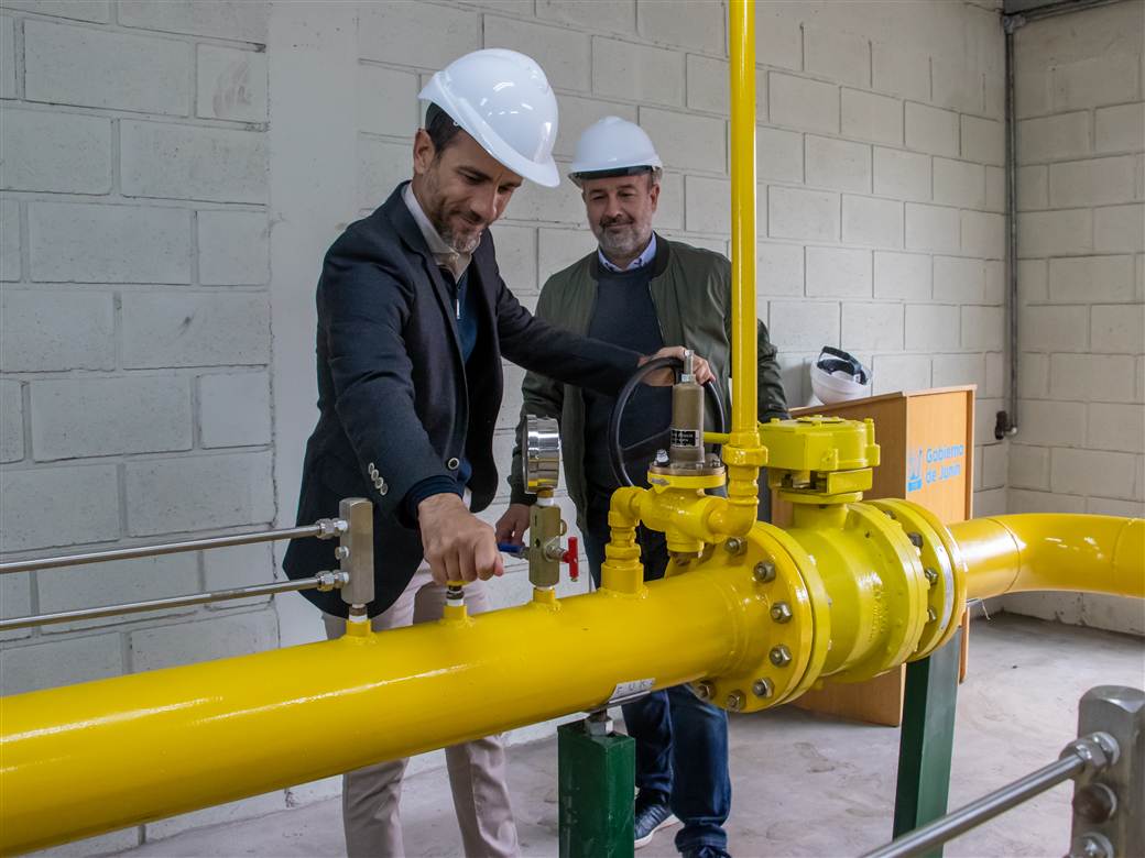 petrecca inauguracion cuarta planta de gas 2