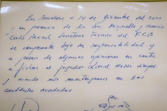 servilleta messi subasta