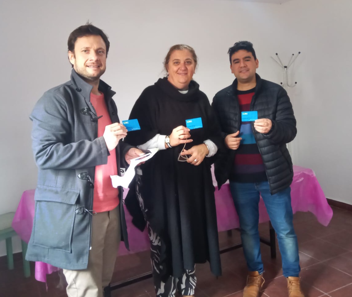 sube entrega de tarjetas a vecinos 1