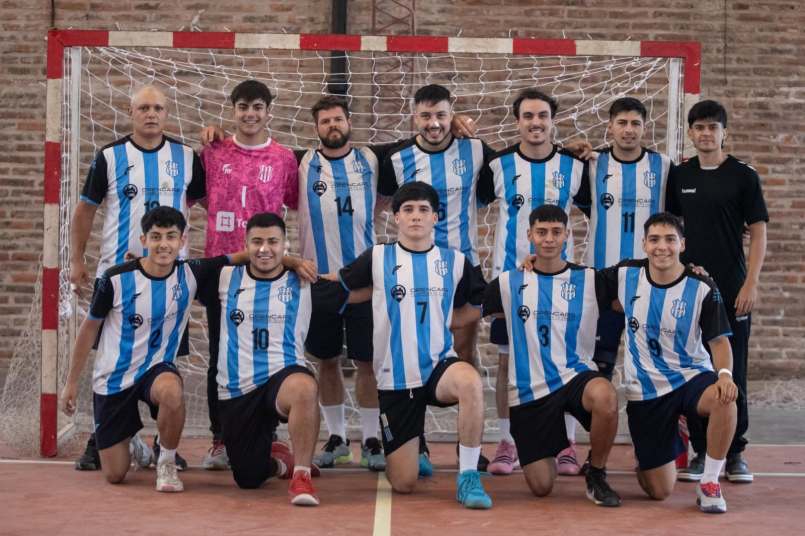deportes amistoso handball en el complejo san martin 3