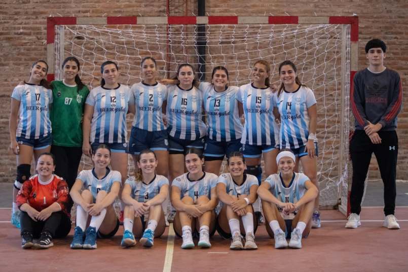deportes amistoso handball en el complejo san martin 4