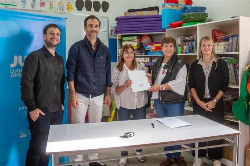 petrecca firma convenio conin 2