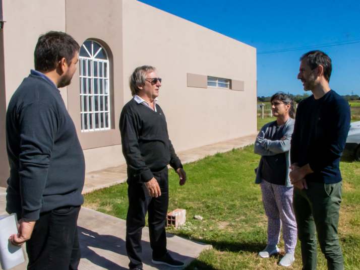 petrecca visita cementerio de mascotas 2