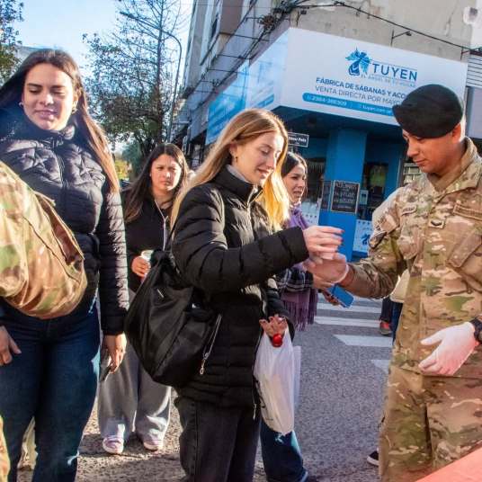 Una multitud disfrutó de la celebración popular por el 25 de mayo en el centro de Junín 35 500672914 18402929938111624 7114199798413486918 n