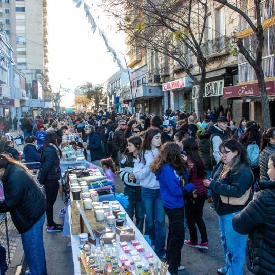 Una multitud disfrutó de la celebración popular por el 25 de mayo en el centro de Junín 20 500832276 18402929995111624 7215623676536803871 n 1