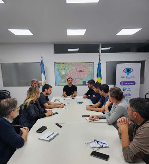 Consecuencias de las tormentas torrenciales: El municipio atendió a 82 familias en Junín por las filtraciones en sus viviendas 12 accionestormenta6
