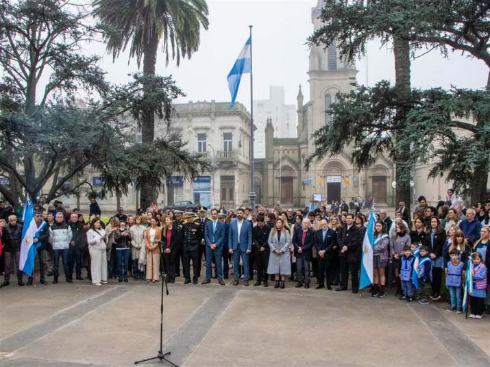 actos 25 de mayo 215 aniversario 7