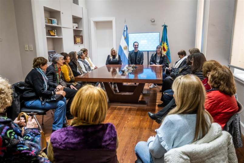 adultos mayores recorrieron el palacio muncipal 2