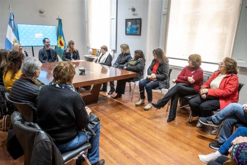 adultos mayores recorrieron el palacio muncipal 3