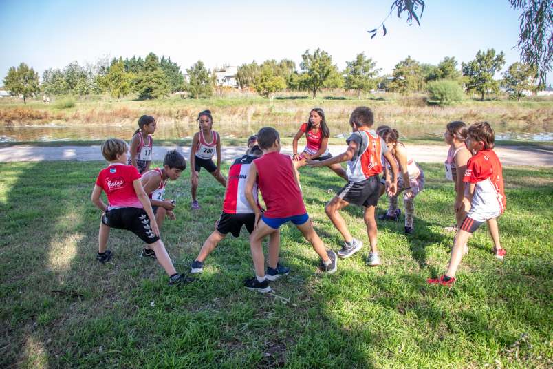 En el Parque Municipal se desarrolló el selectivo para el Provincial de Cross Country 2 deportes cross country 2