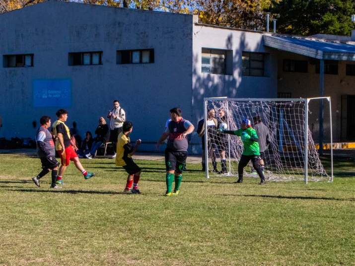 deportes discapacidad lanzamiento liga inclusiva de futbol 3