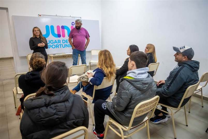 deportes entrega de becas 2