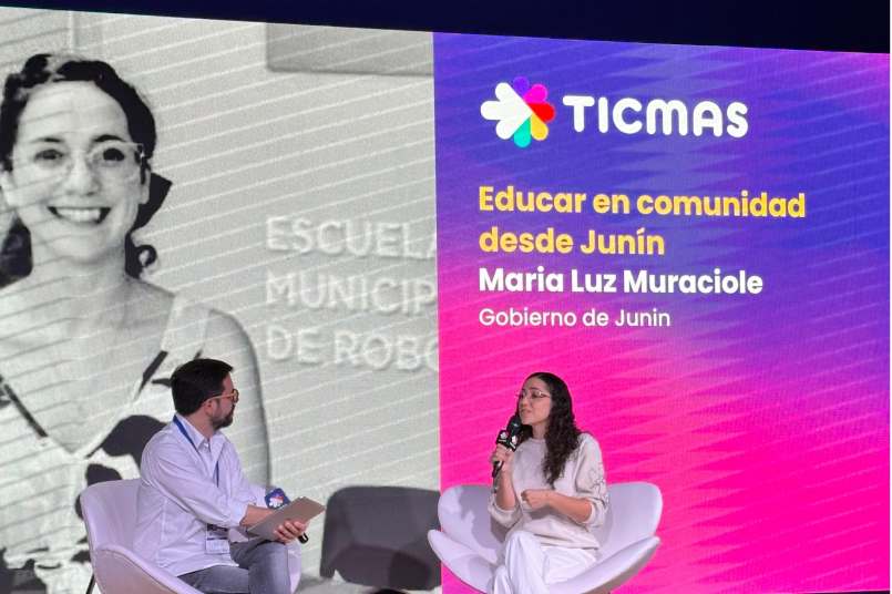exposicion escuela de robotica en feria del libro 1