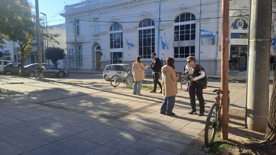 “Caravanas Turísticas” visitó la ciudad de Rojas para promocionar el turismo en Junín 5 turismo caravana turistica en rojas 1