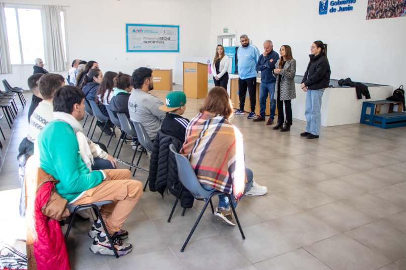 deportes nueva entrega de becas 2